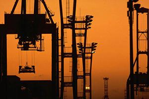 耐熱や耐磁や峡省スペース対応のスプリング